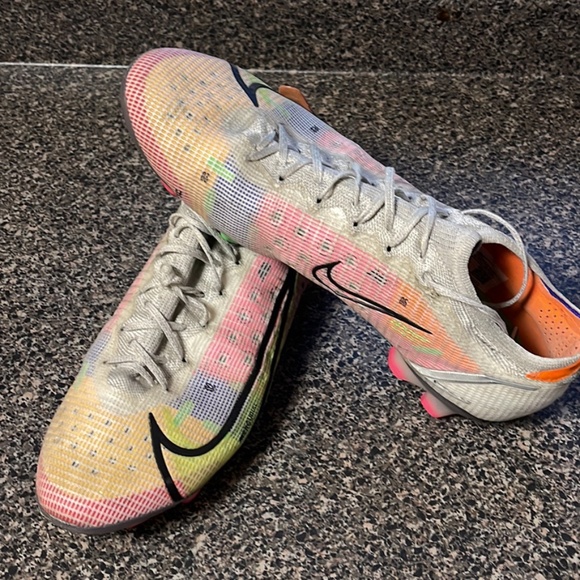 Nike Mercurial Vapour Cleats - Picture 1 of 1
